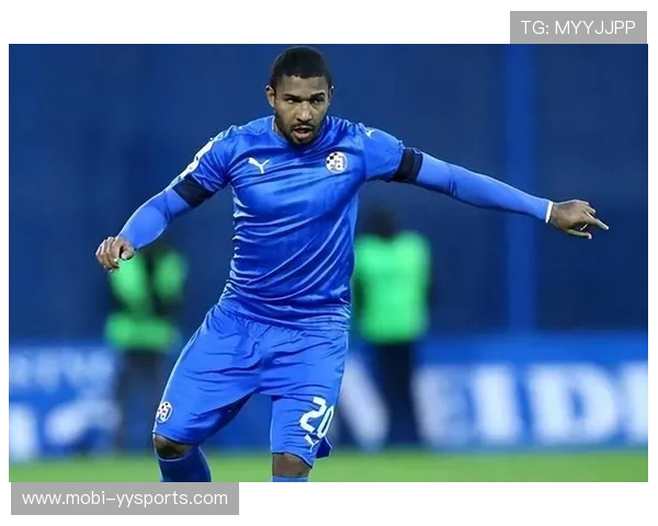 卢多戈雷茨四二三一阵型稳固 保加利亚球队防守反击效率高